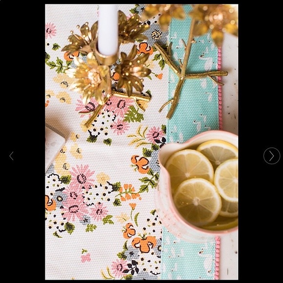 NWT Matilda Jane Feathered Friends Table Runner - Picture 5 of 6